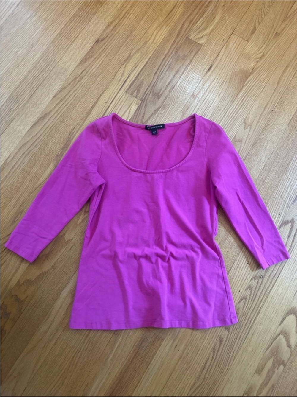 Boston Proper Scoop Neck Three-Quarter Sleeve Top - Bright Pink